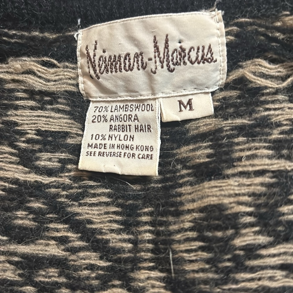 Vintage Neiman-Marcus turtle neck sweater - Picture 6 of 9